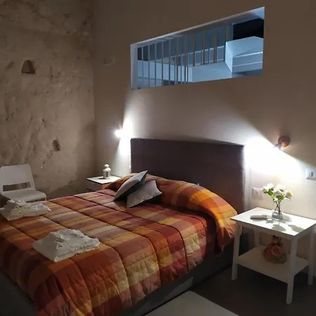 La Casa Nella Roccia Holiday home