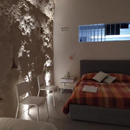 La Casa Nella Roccia Holiday home *